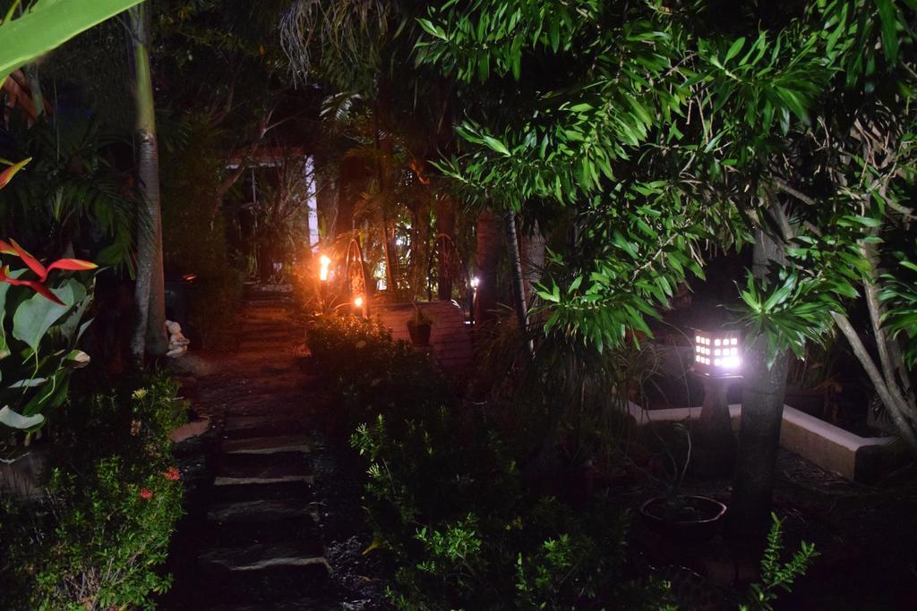 Sanuk Bungalows Rawai エクステリア 写真